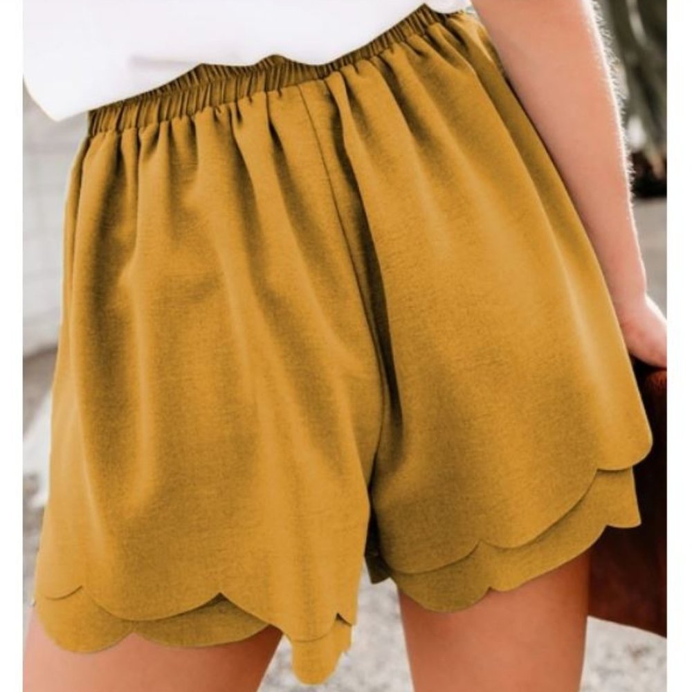 Mustard Scalloped Shorts - Picture 3 of 7